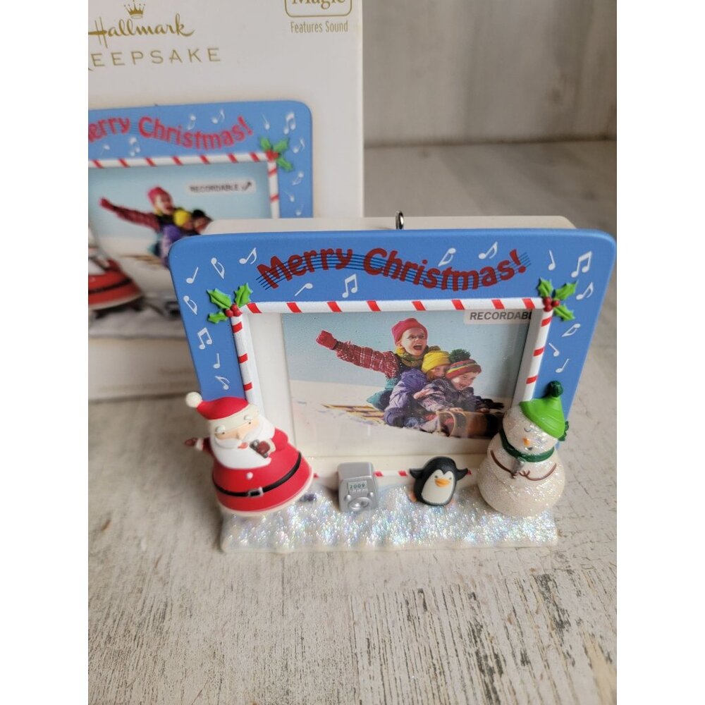 Hallmark North Pole karaoke magic ornament Xmas‎